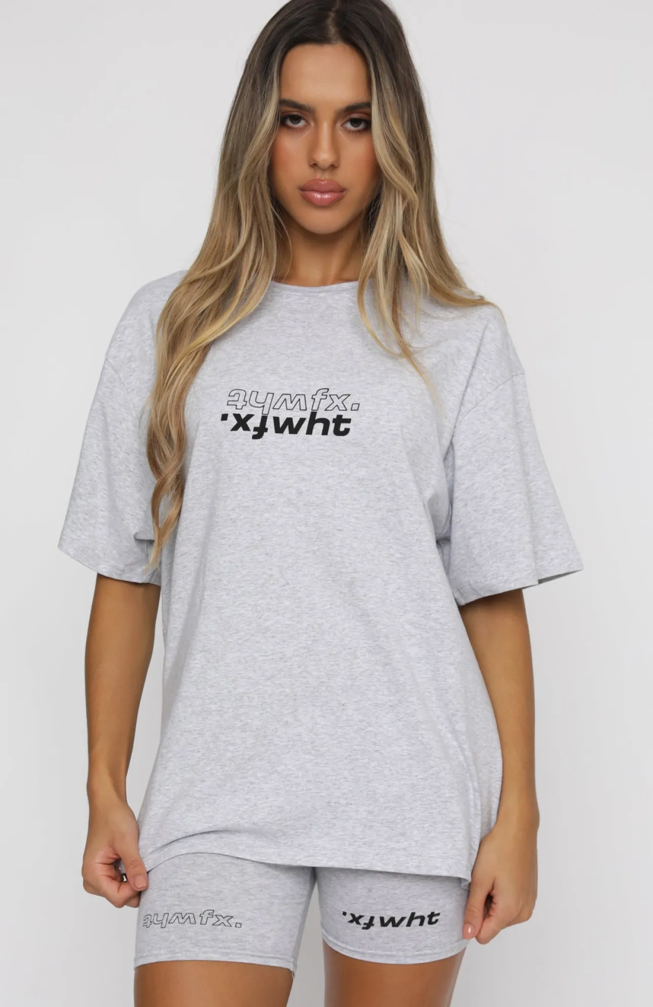 White Fox Boutique Catching Feelings Tee Marle grey Best Sale