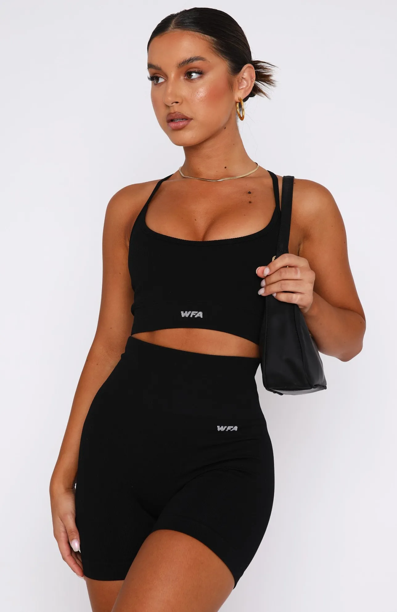 White Fox Boutique Cool Off Seamless Sports Bra black Online