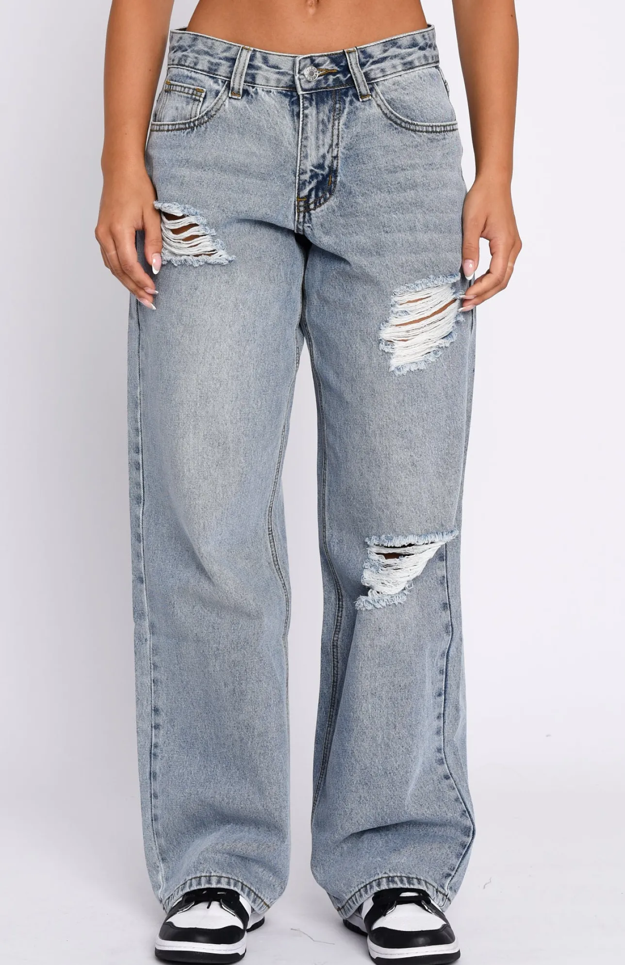 White Fox Boutique Cross My Path Jeans Light Wash blue Online