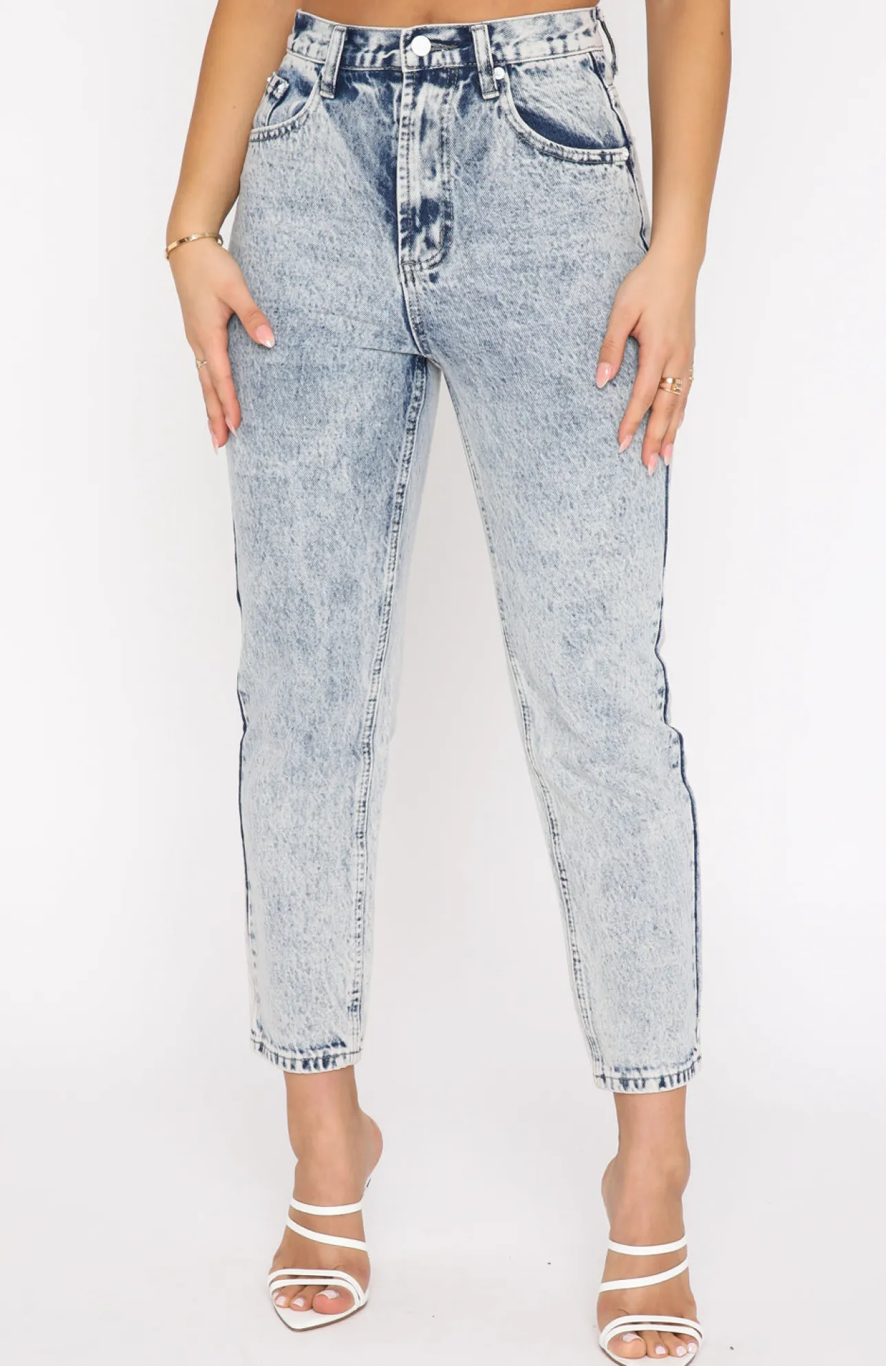White Fox Boutique Drive Me Crazy Cropped Jeans Mid blue Outlet