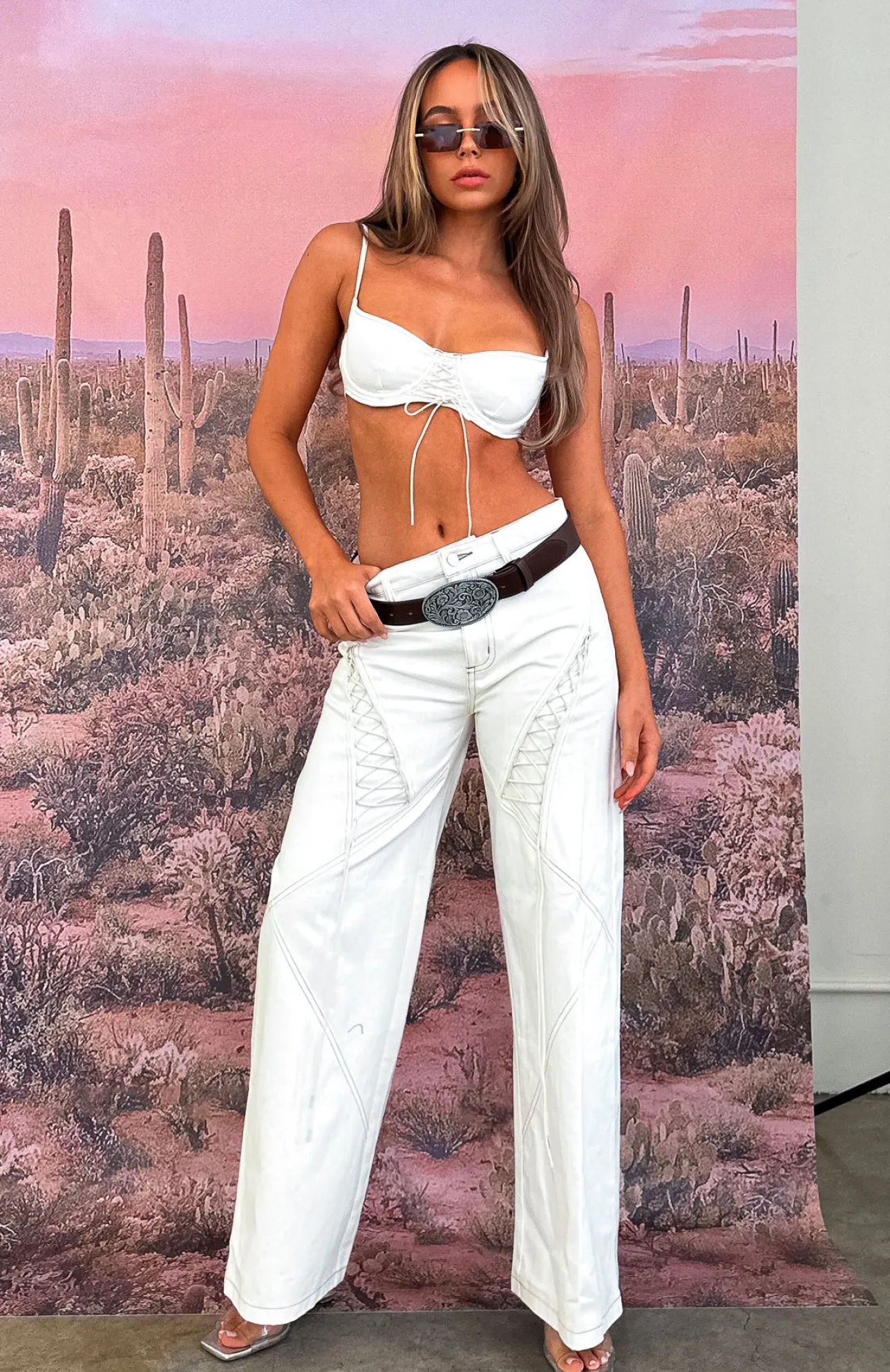 White Fox Boutique Feeling Hot Pants white Store