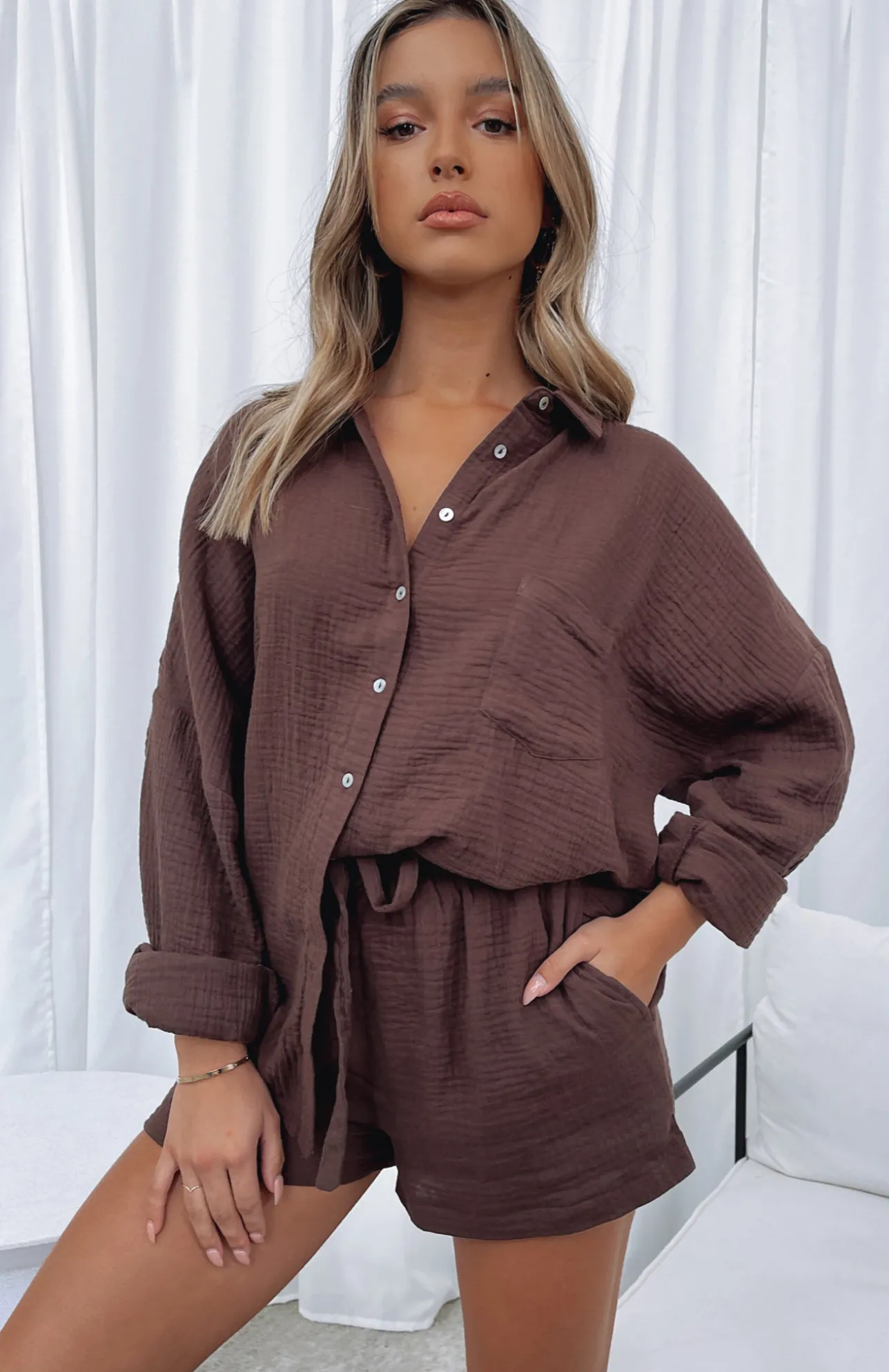 White Fox Boutique Hard To Handle Shorts Chocolate brown Clearance