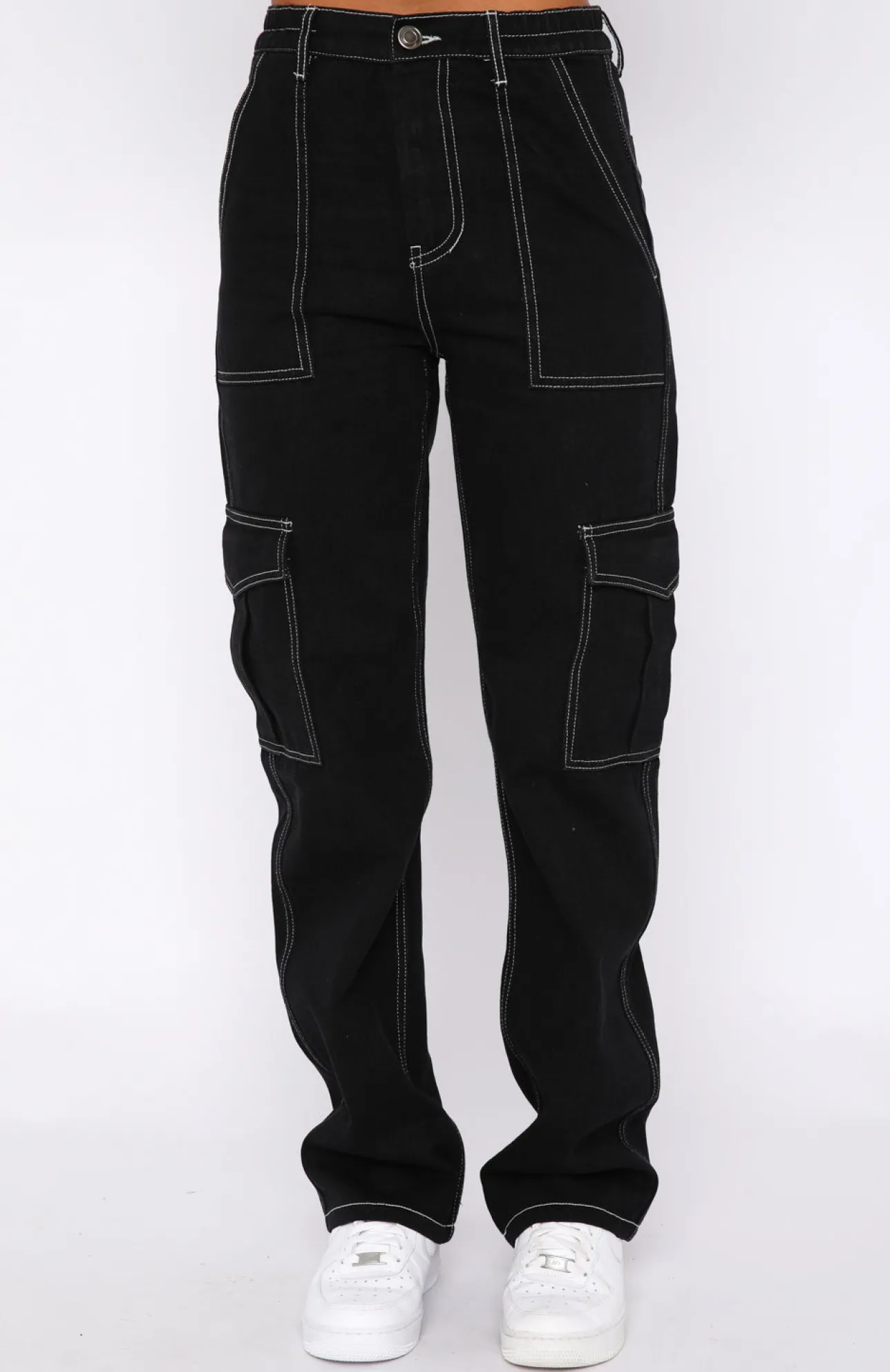 White Fox Boutique Keep On Moving Cargo Pants black New