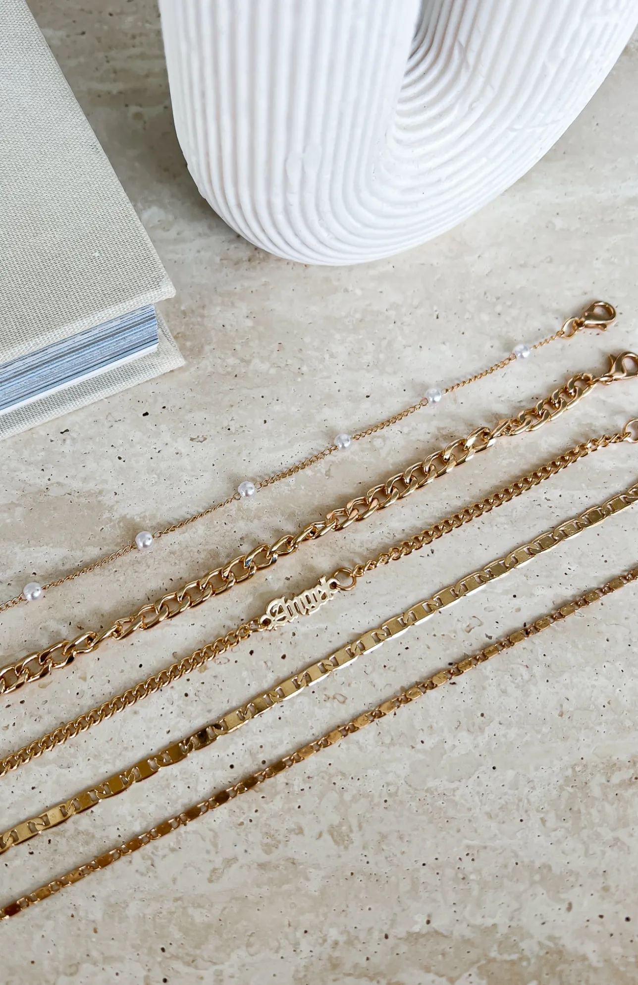 White Fox Boutique Keira Bracelet Set gold New