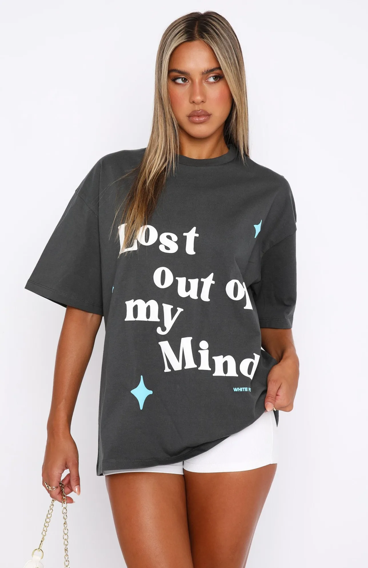 White Fox Boutique Lost Out Here Oversized Tee Charcoal grey Outlet