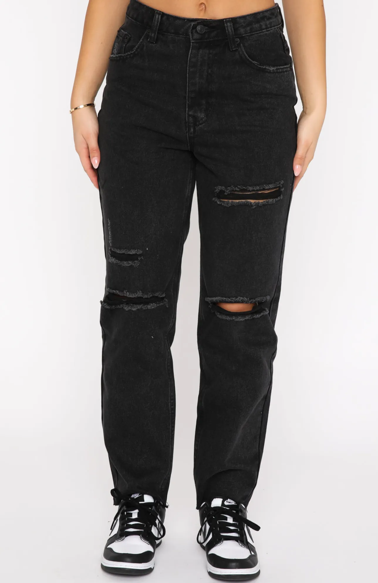 White Fox Boutique Love Stoned Boyfriend Jeans Vintage black New