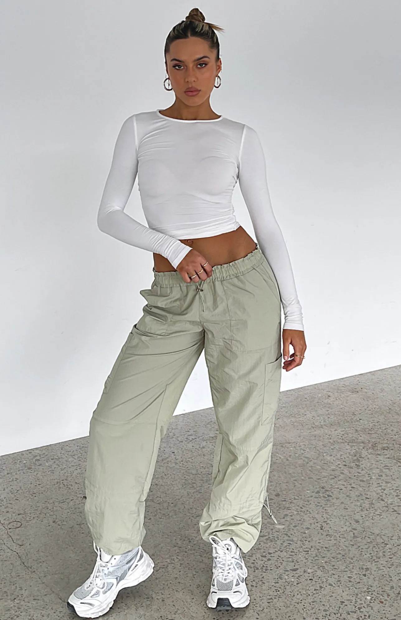 White Fox Boutique Never Blend In Cargo Pants Khaki green Outlet