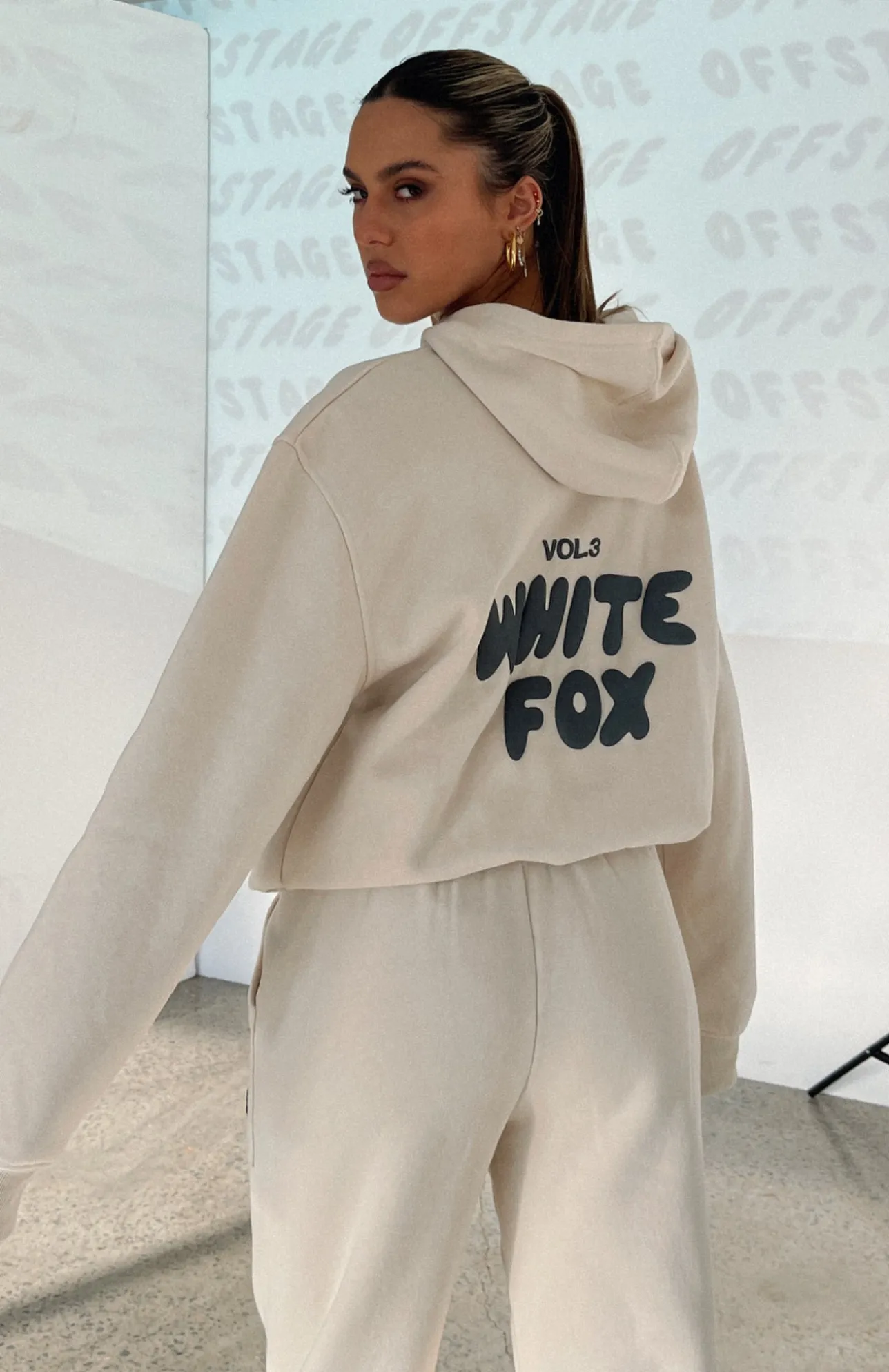 White Fox Boutique Offstage Hoodie Pebble nude Fashion
