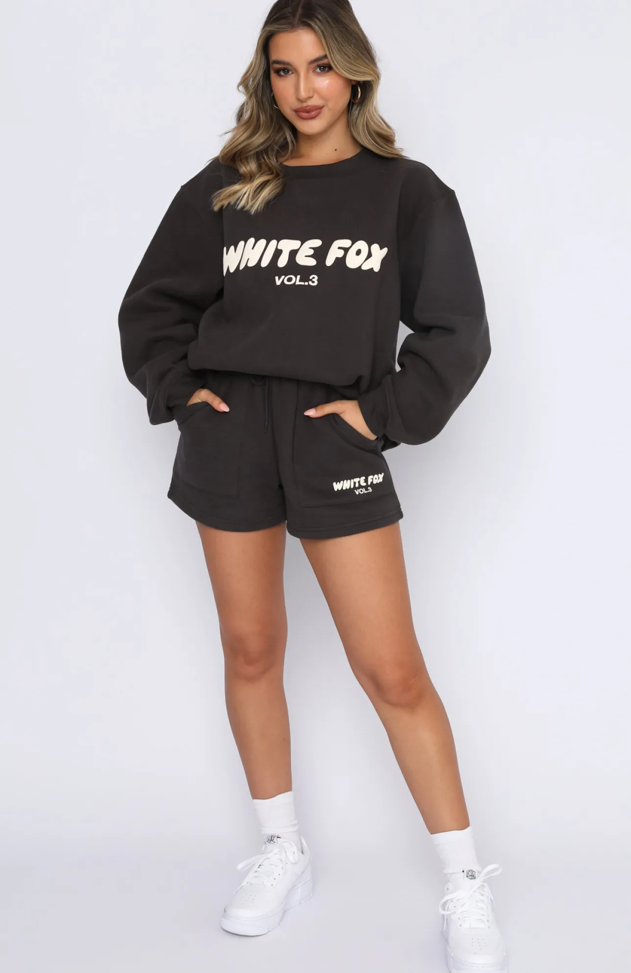 White Fox Boutique Offstage Lounge Shorts Shadow grey Discount
