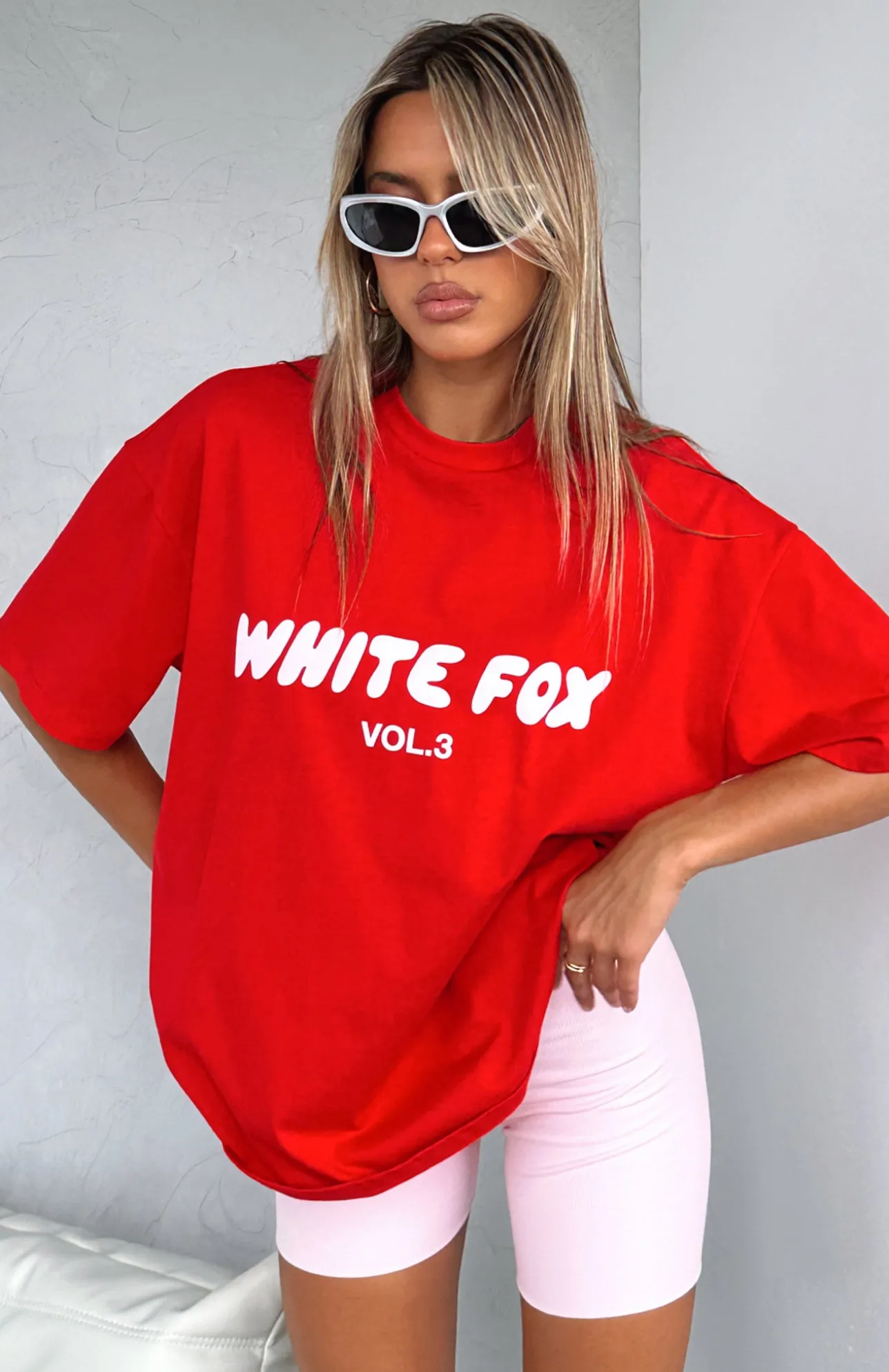 White Fox Boutique Offstage Oversized Tee Cherry red Outlet
