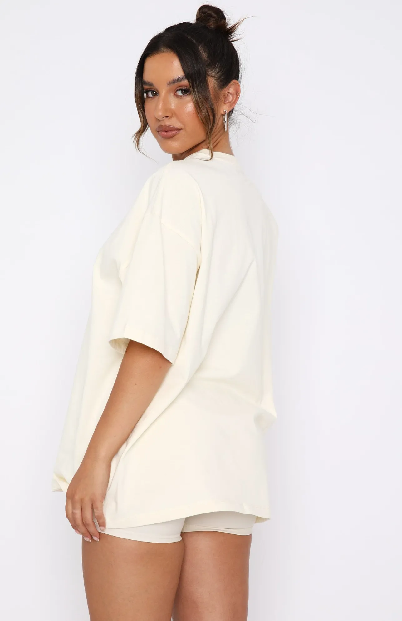 White Fox Boutique Offstage Oversized Tee Cream white Hot