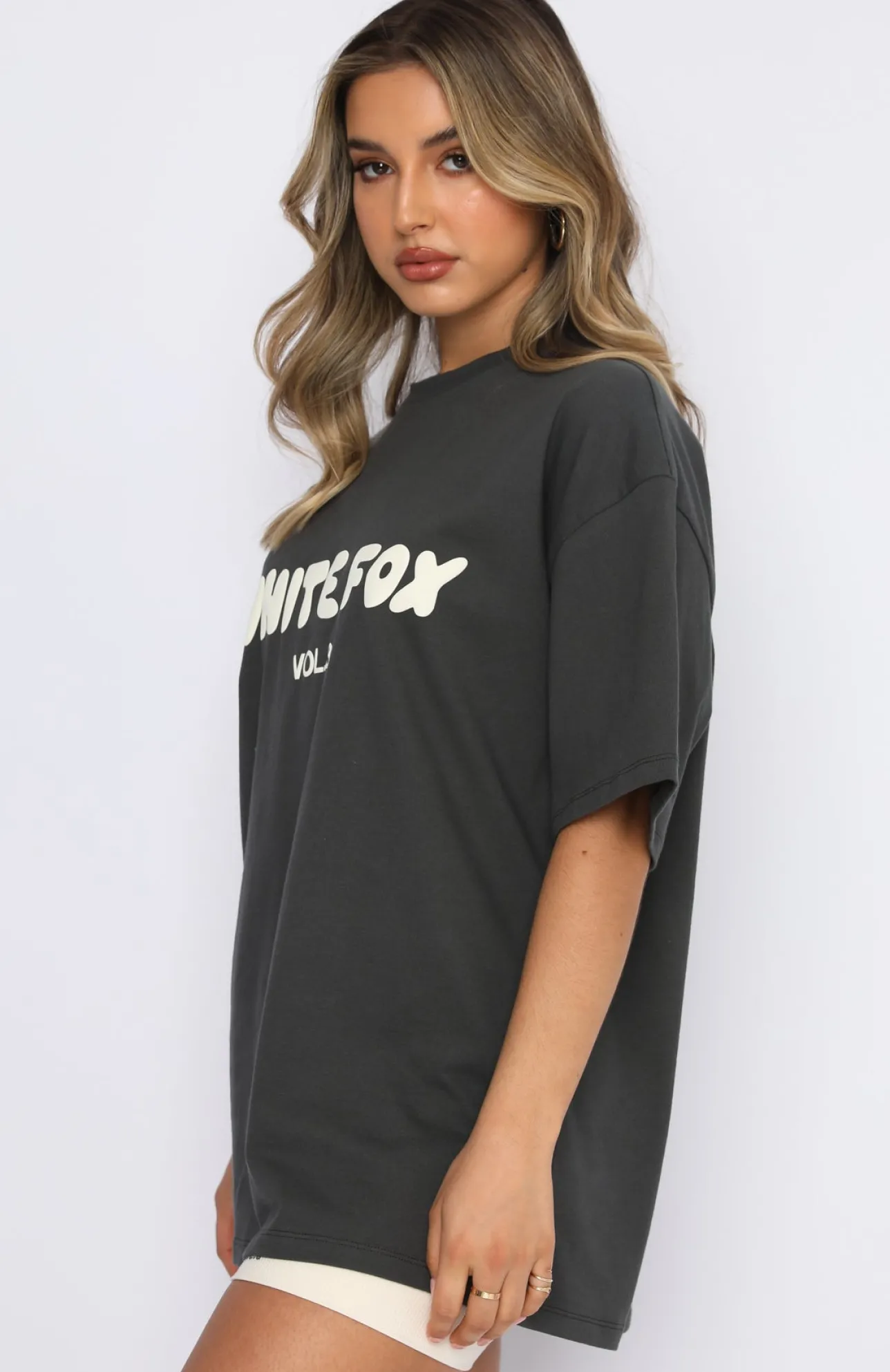White Fox Boutique Offstage Oversized Tee Shadow grey Flash Sale