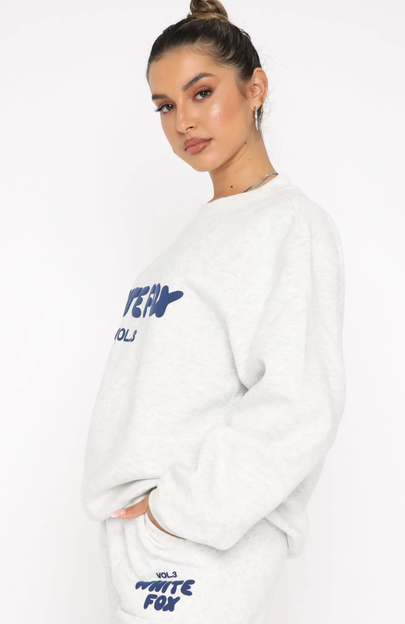 White Fox Boutique Offstage Sweater Mineral grey Shop