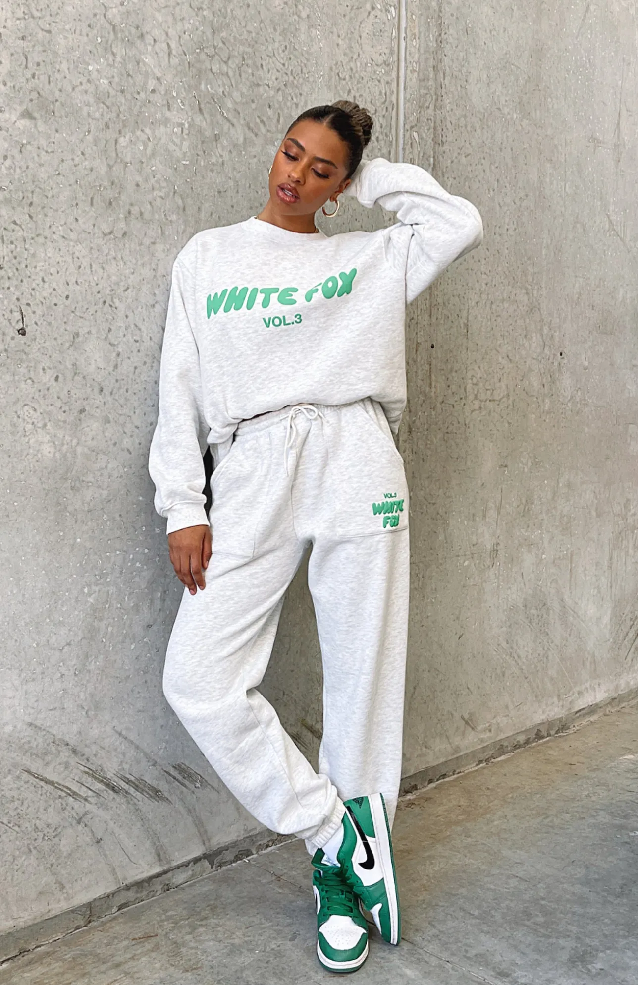 White Fox Boutique Offstage Sweatpants Glacier grey Flash Sale