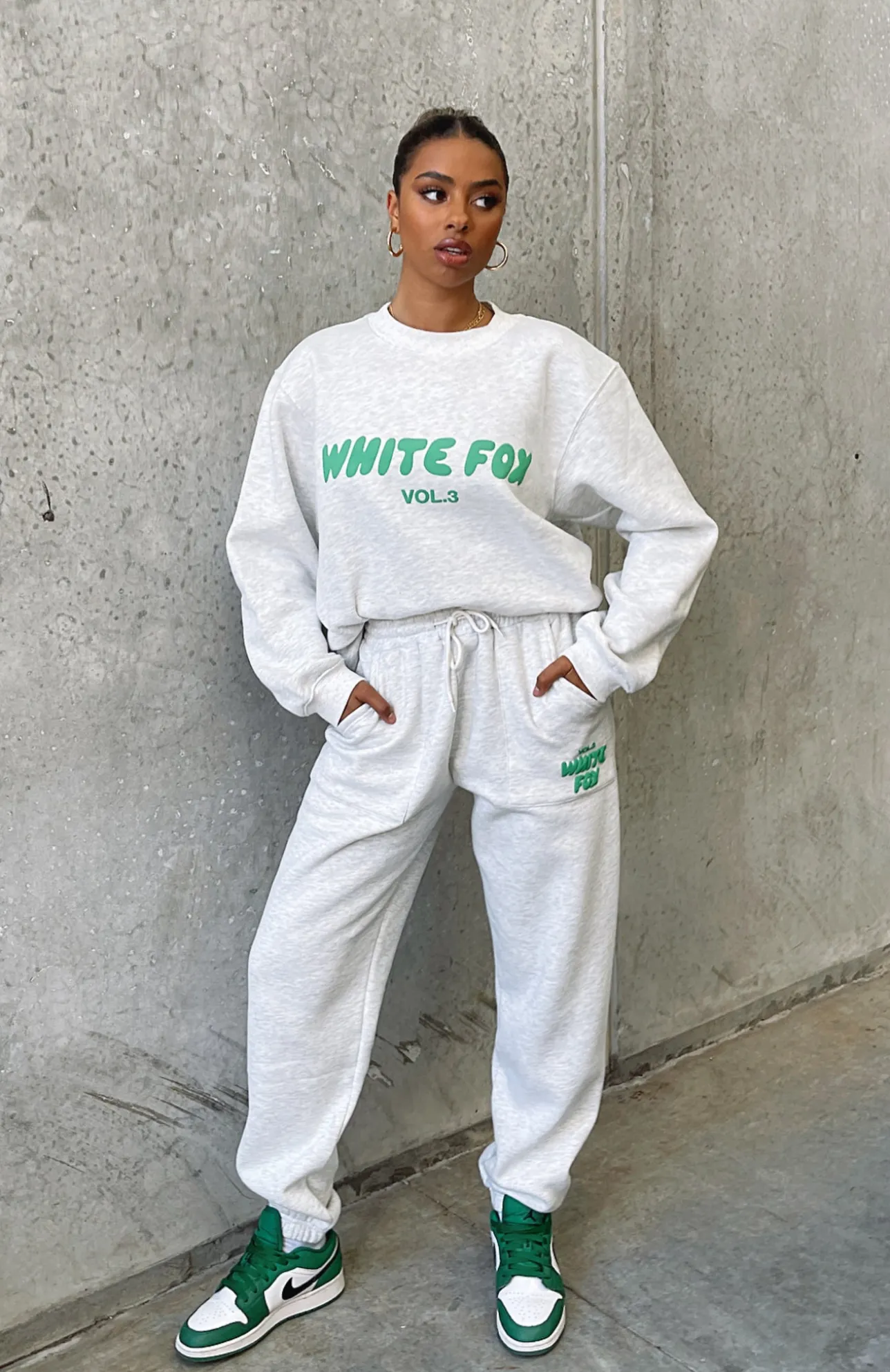 White Fox Boutique Offstage Sweatpants Glacier grey Flash Sale