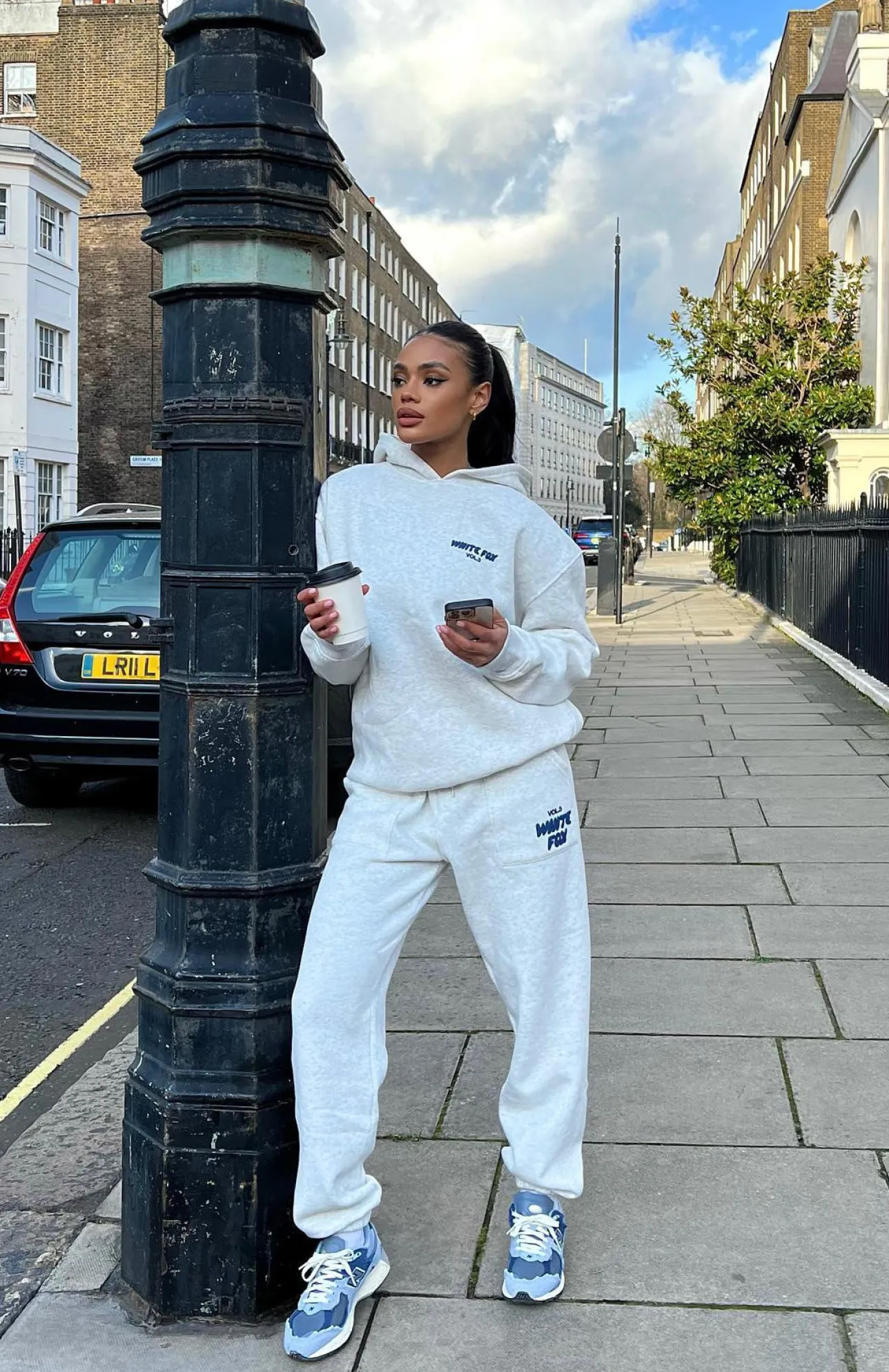 White Fox Boutique Offstage Sweatpants Mineral grey Hot