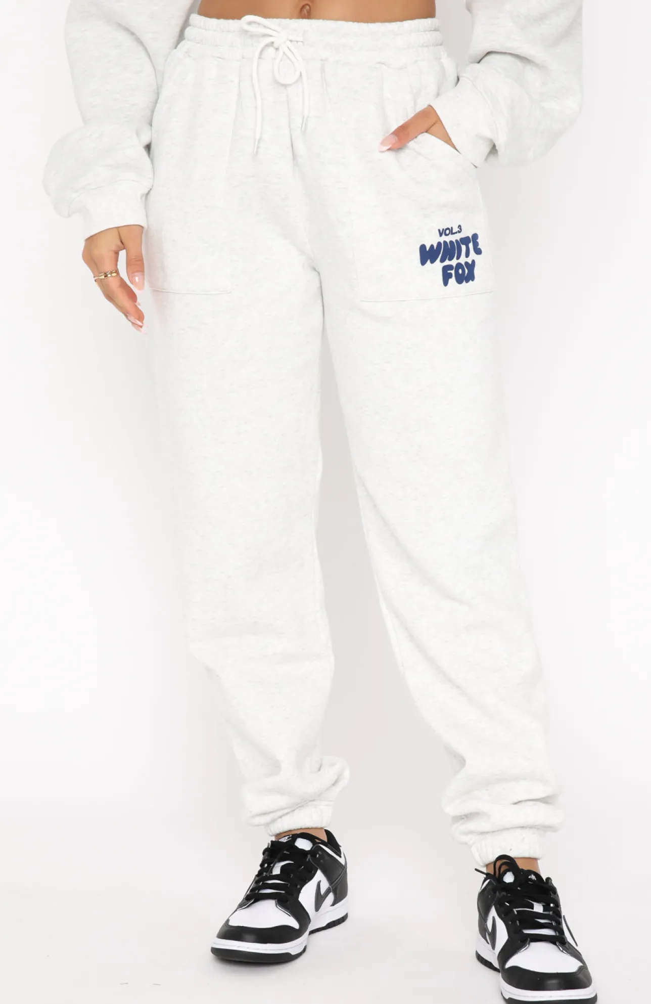 White Fox Boutique Offstage Sweatpants Mineral grey Hot
