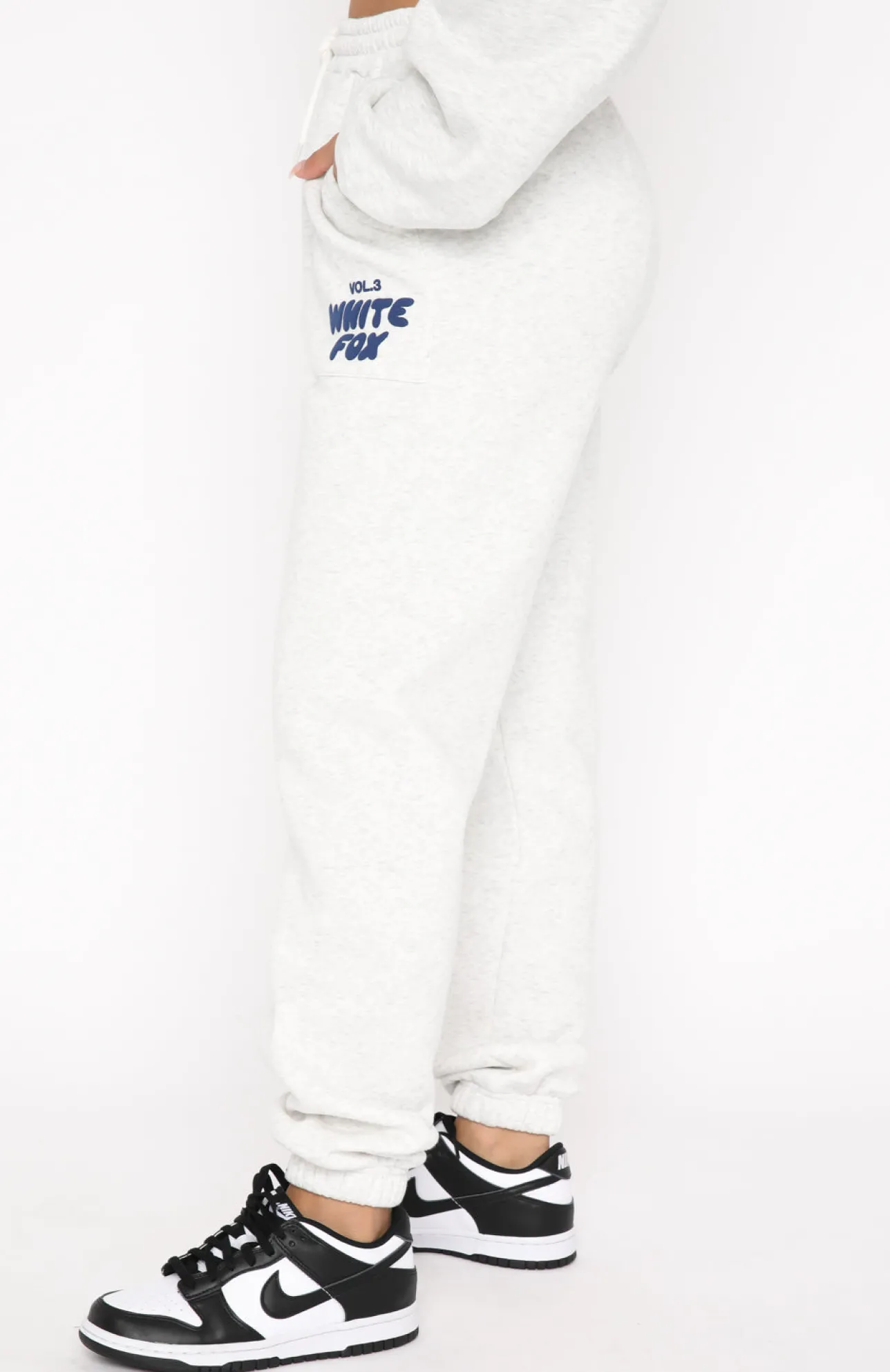 White Fox Boutique Offstage Sweatpants Mineral grey Hot