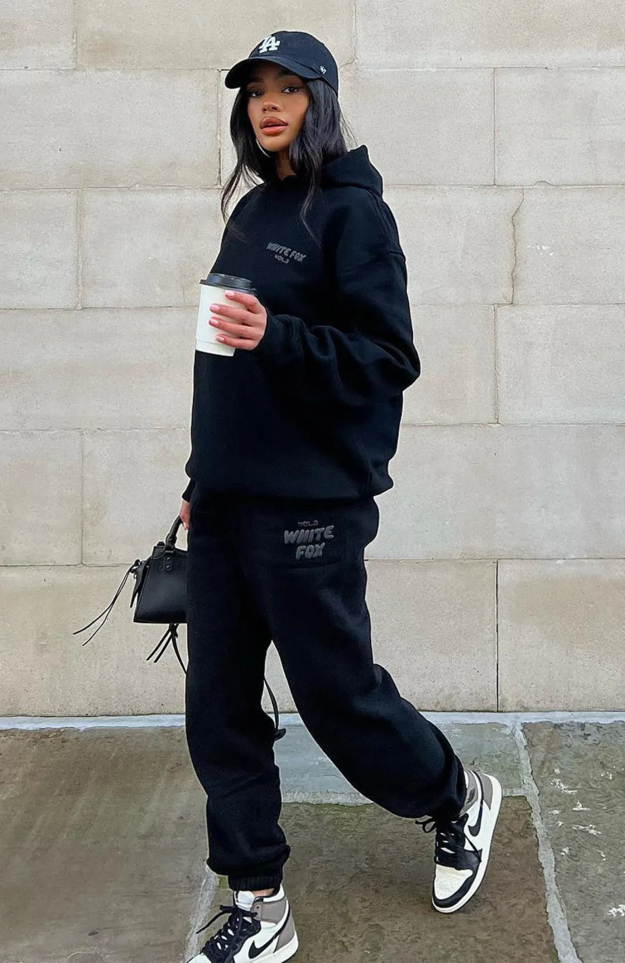 White Fox Boutique Offstage Sweatpants Onyx black Clearance