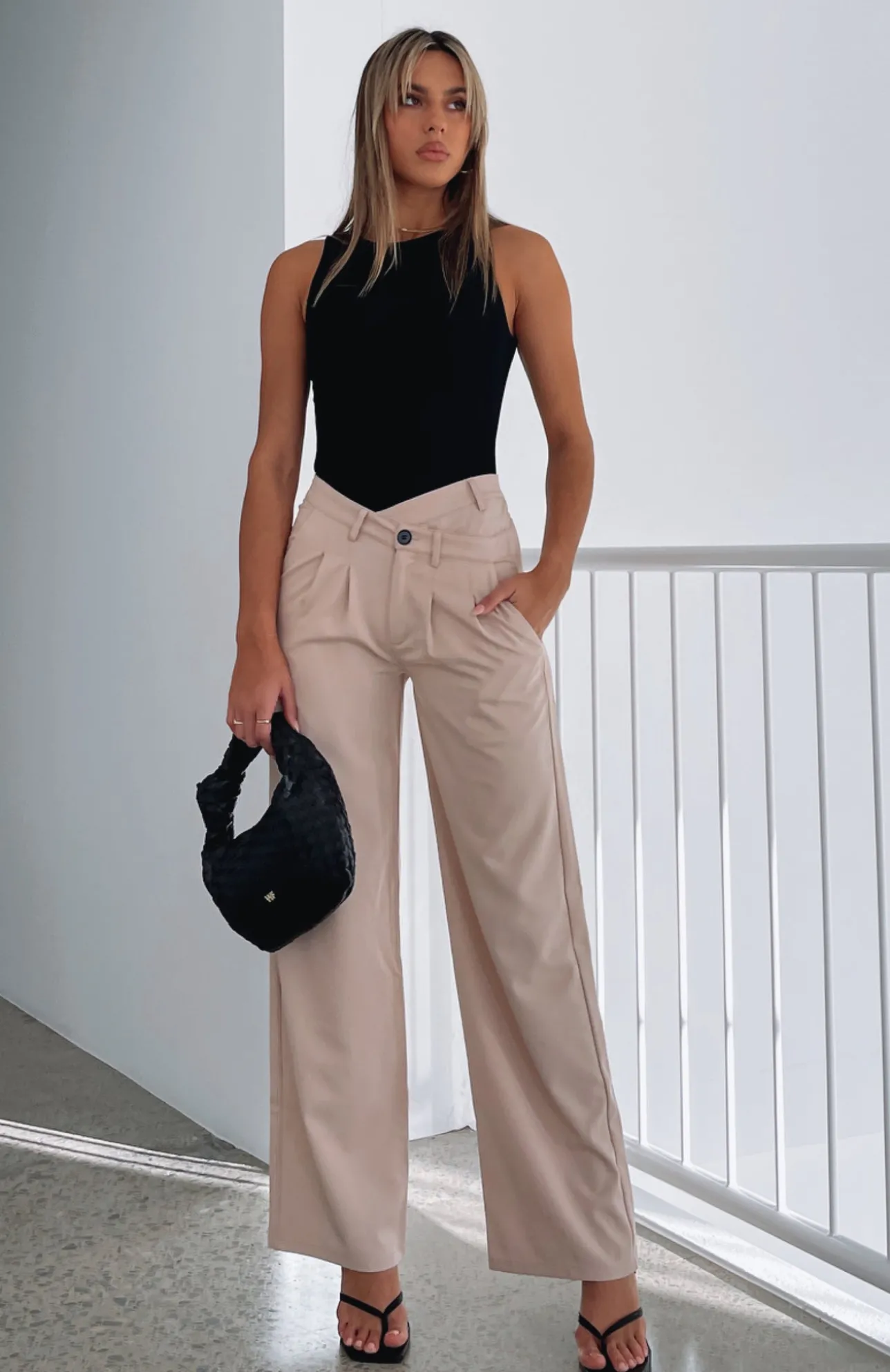 White Fox Boutique Out Of My Head Pants Beige nude New