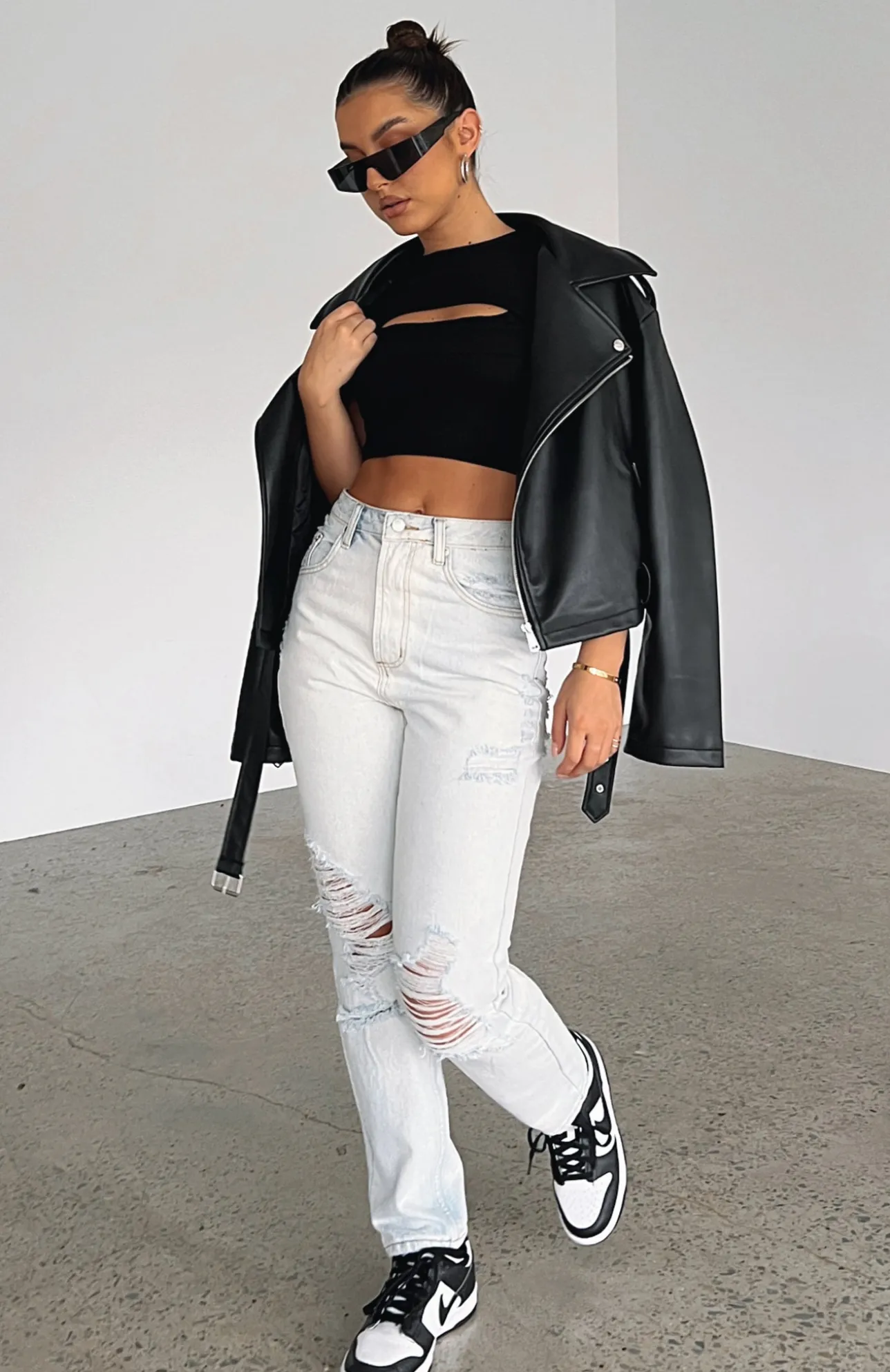White Fox Boutique Piece Of Me Boyfriend Jeans Light blue Clearance