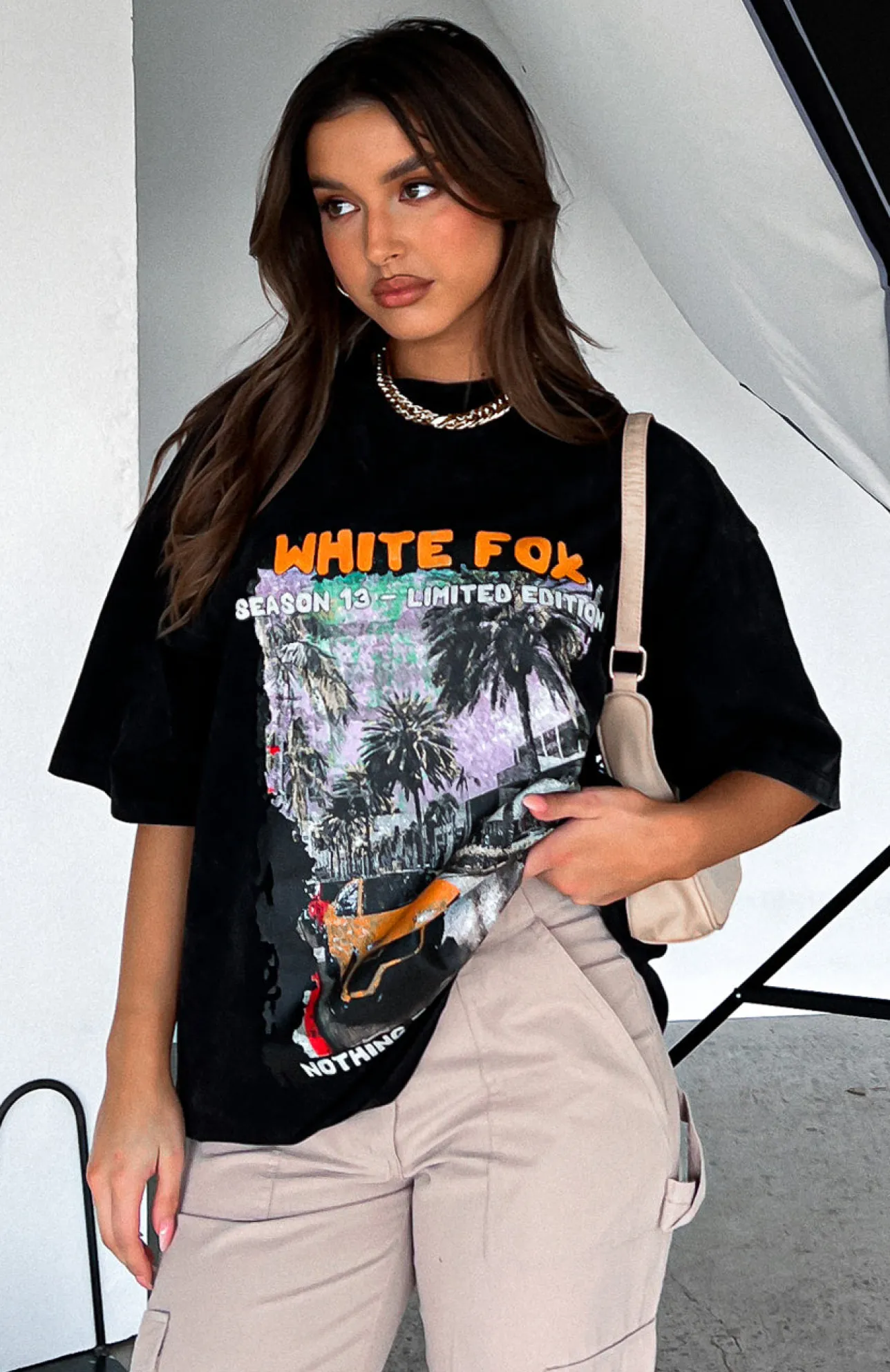 White Fox Boutique Season 13 Oversized Tee Acid Wash black Online