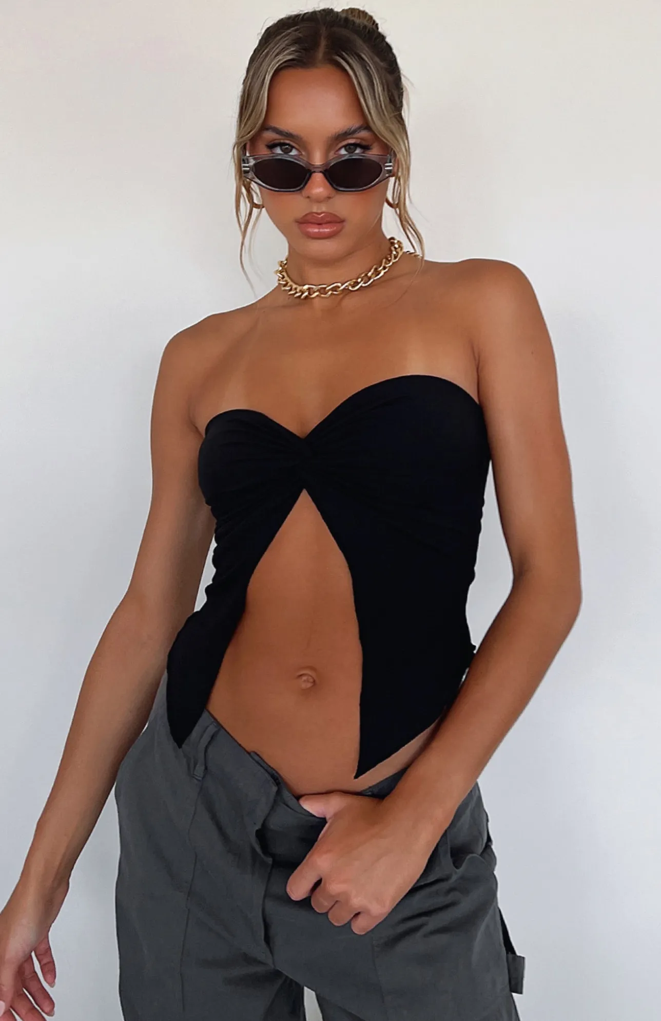 White Fox Boutique She's A Day Dreamer Crop black Cheap