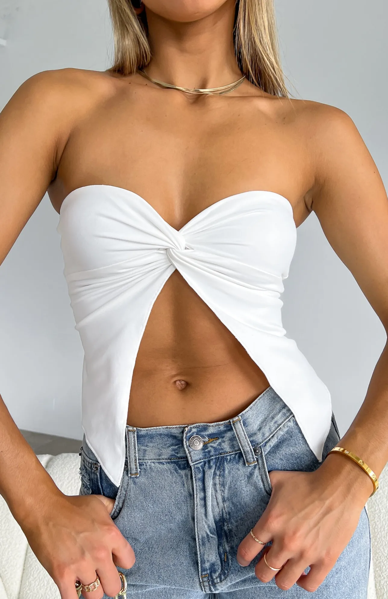 White Fox Boutique She's A Day Dreamer Crop white Flash Sale