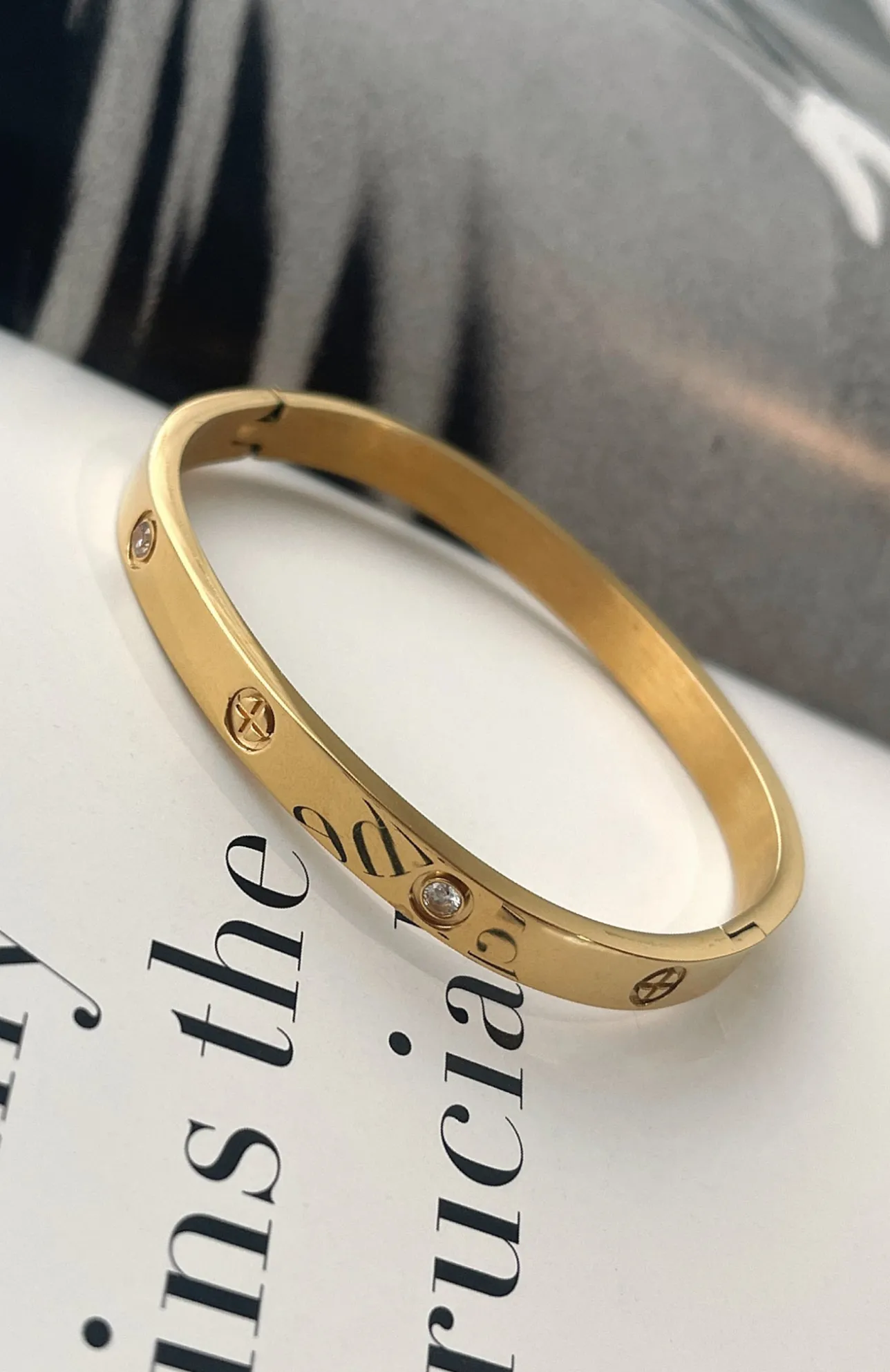 White Fox Boutique Sia Bracelet gold Online