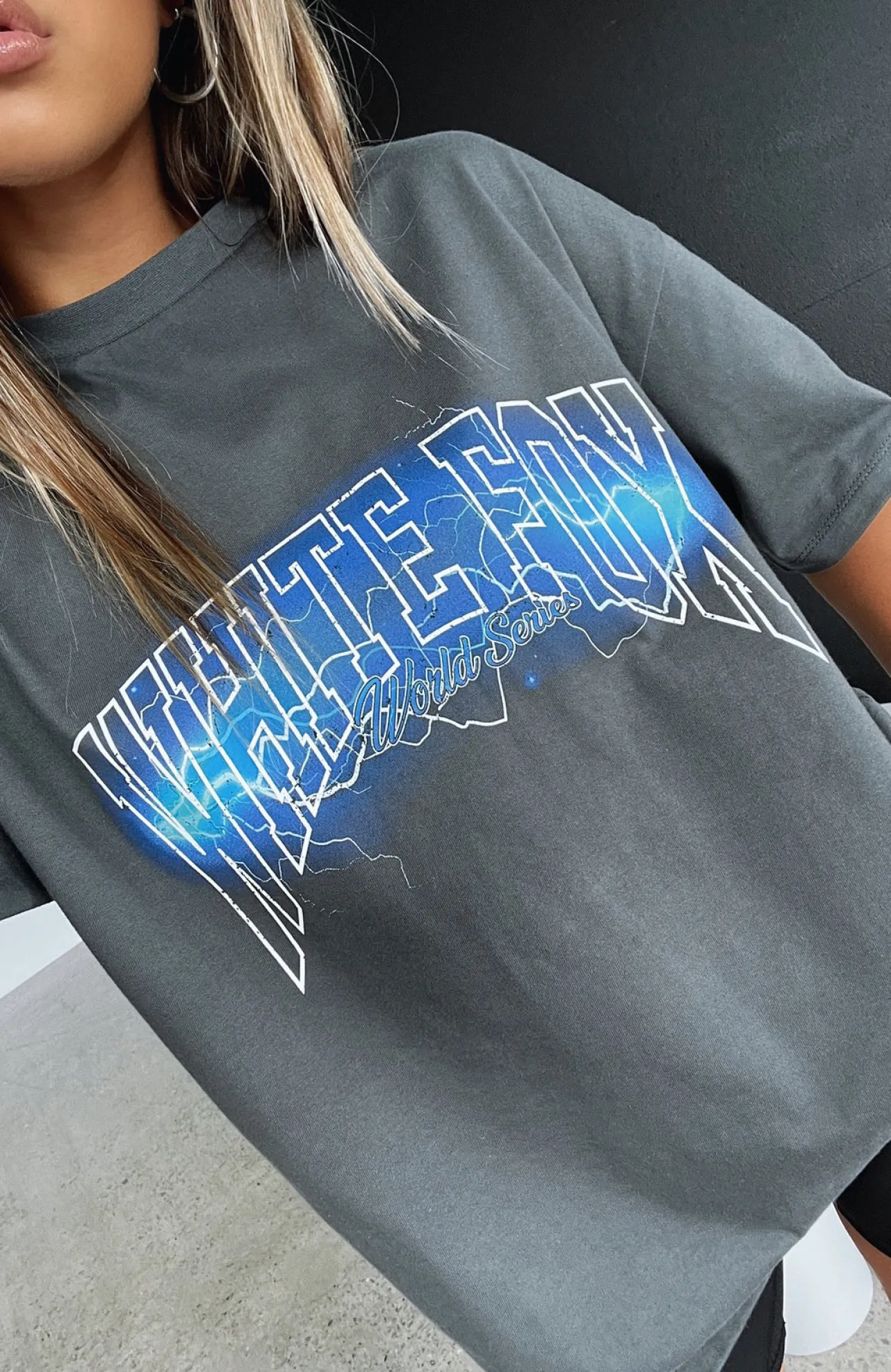White Fox Boutique Step It Up Oversized Tee Charcoal grey Outlet