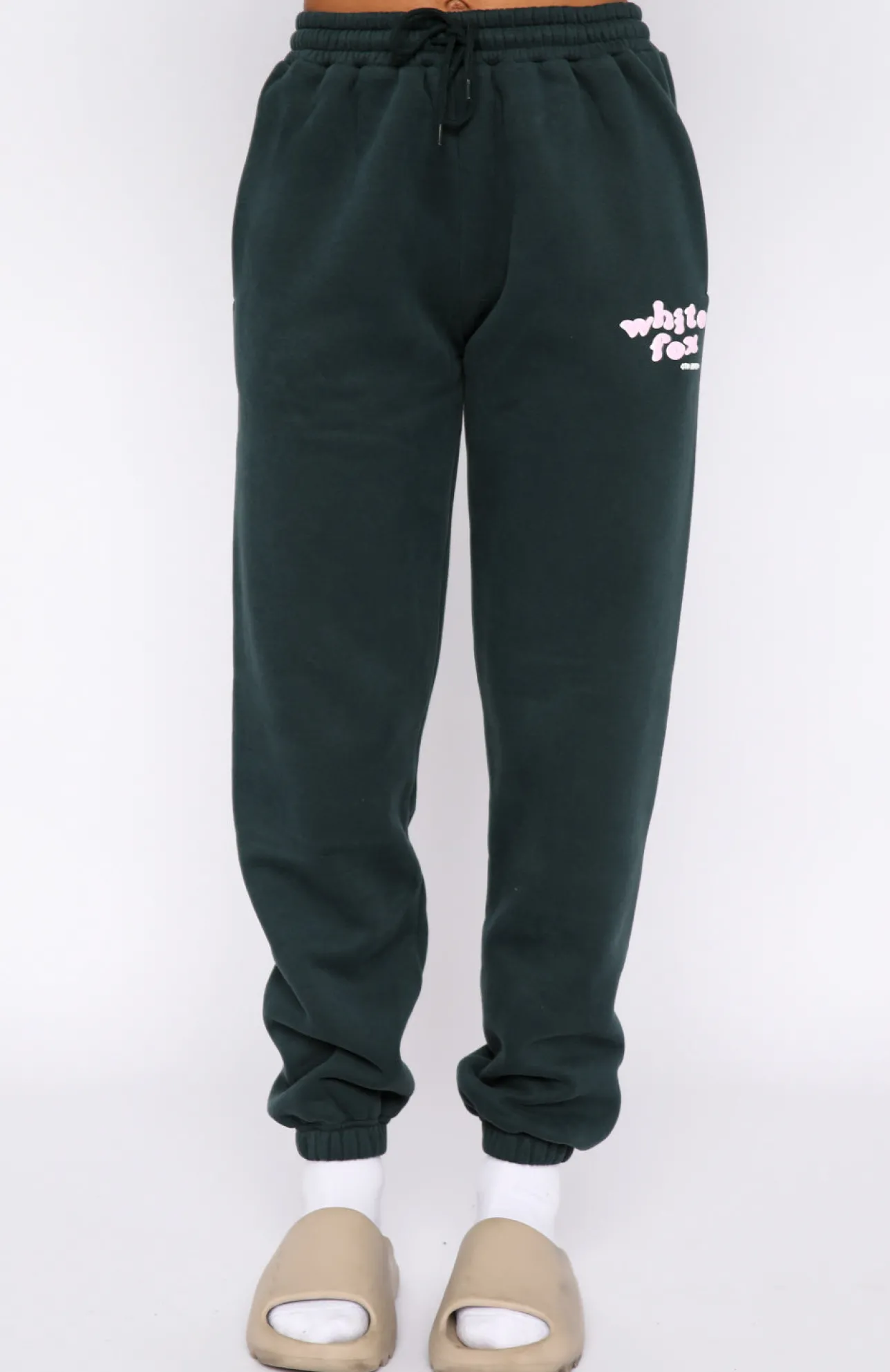 White Fox Boutique 4th Edition Sweatpants Clover green New