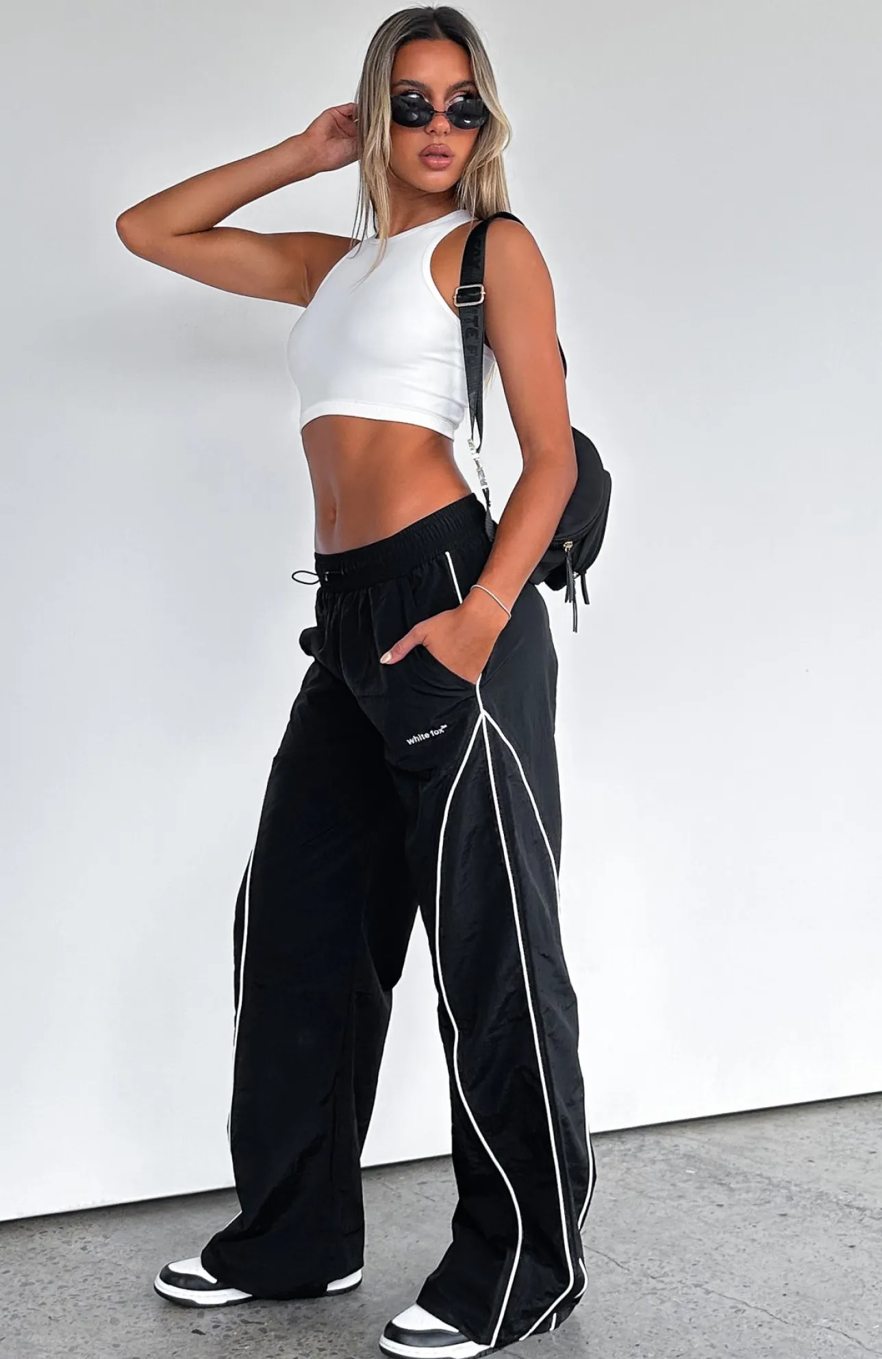 White Fox Boutique Unphased Cargo Pants black Shop