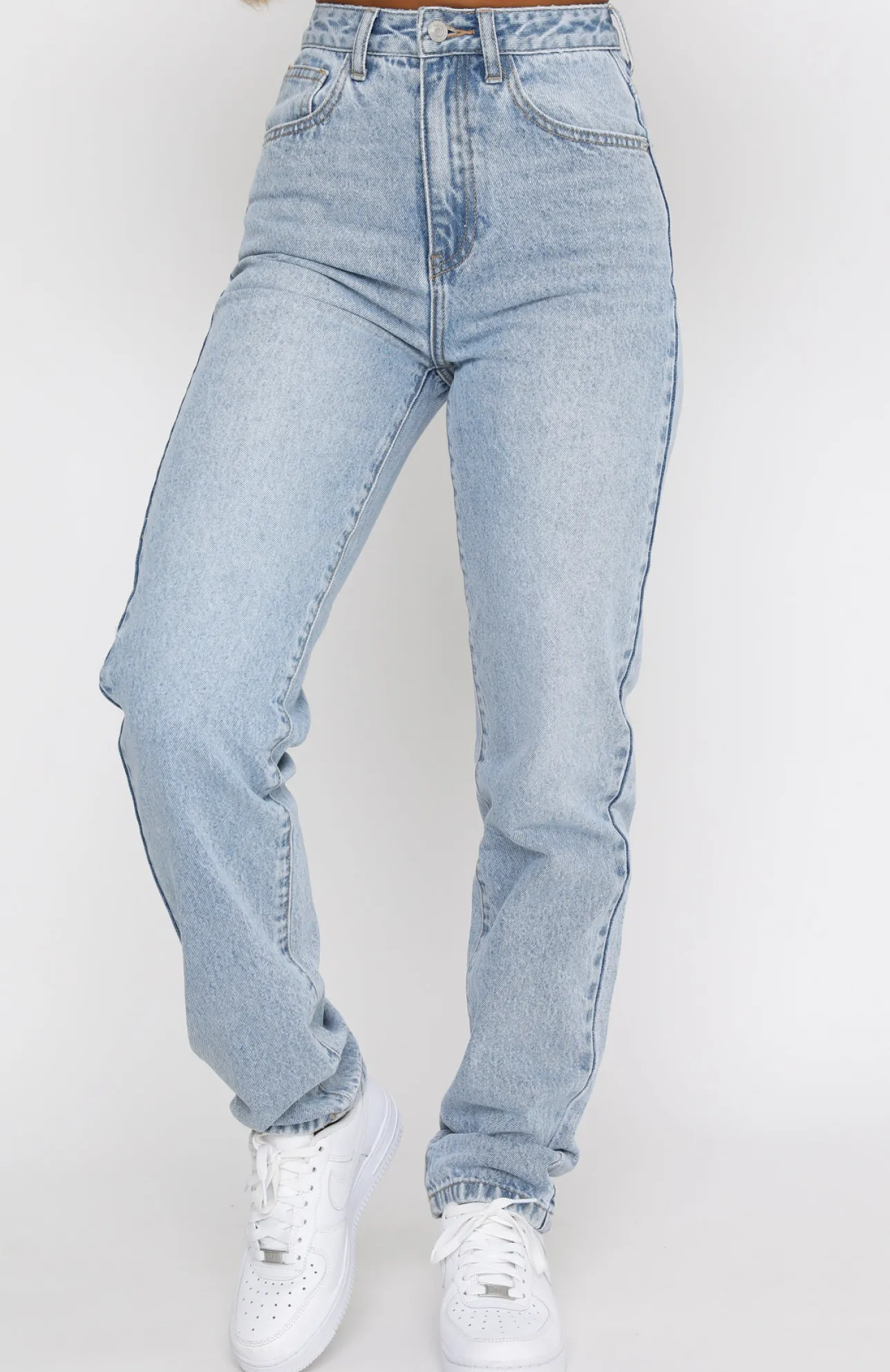 White Fox Boutique Who's That Girl Straight Leg Denim Jeans Washed blue Outlet